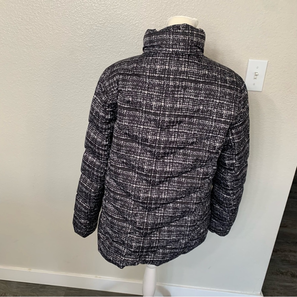 Lands End Down Jacket Size Medium - image 4